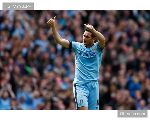 兰帕德本赛季更频繁插上，直塞撕裂防线成进攻利器